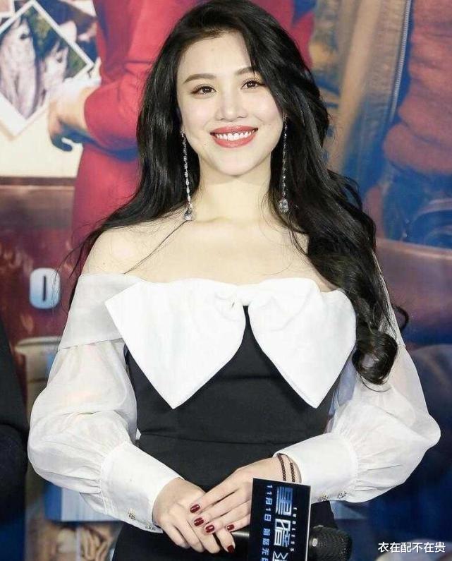 衣在配不在贵 刘翔前妻穿连体裤真美,单看身材,便知为啥15岁就能与周杰伦合作