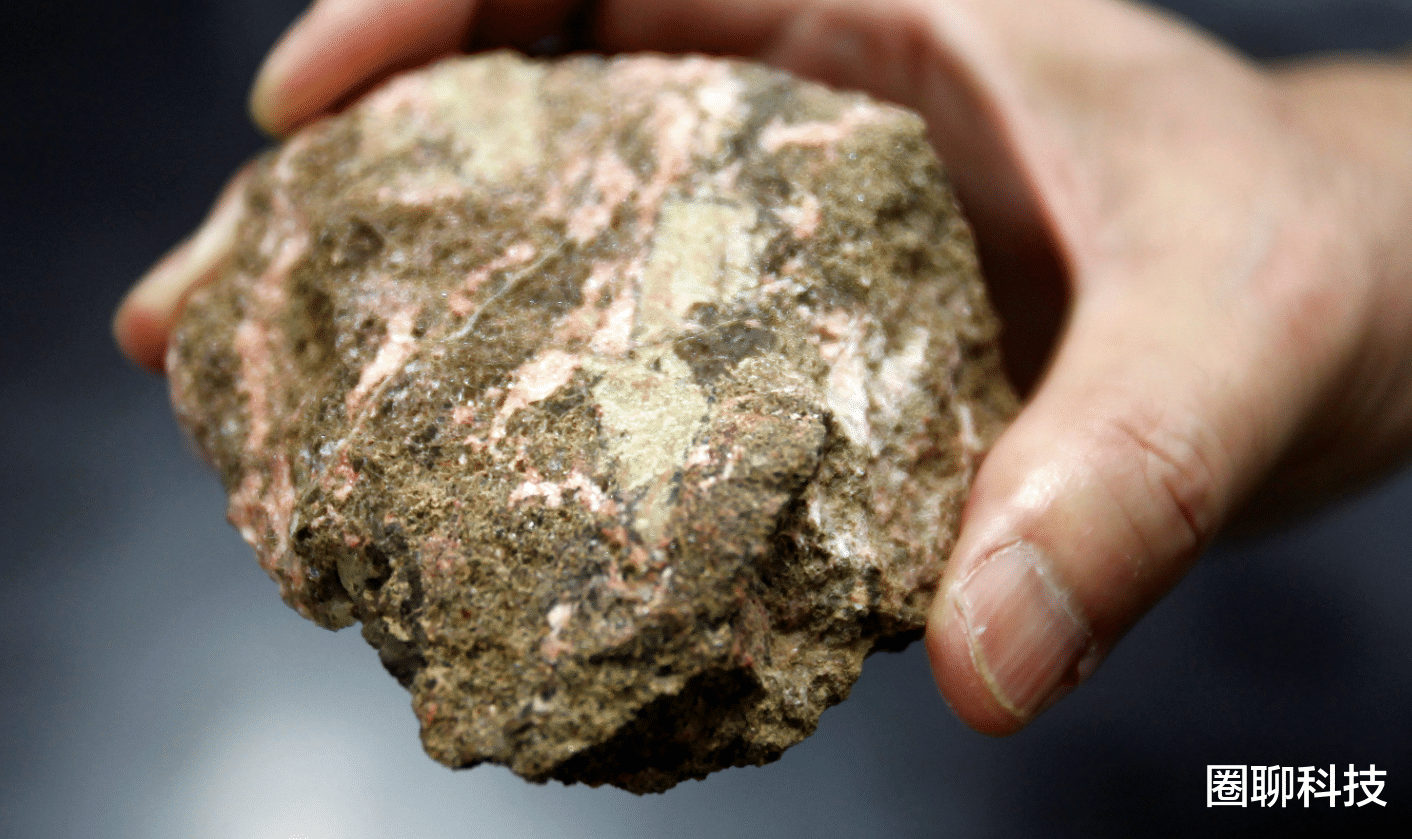 芯片 比芯片、稀土还重要的资源,全球储量2453万吨,我国年产不过2吨