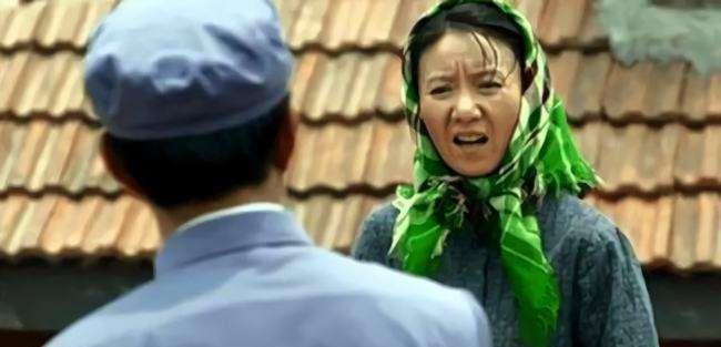 卓伟|最新她北漂5年没出成绩，好人缘推荐她演《甄嬛传》、《父母爱情》等