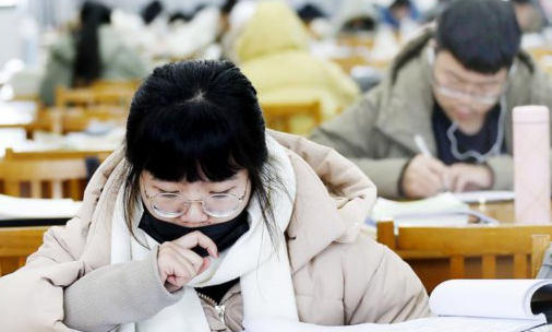 安徽省教育厅|“国家承认，我们不认”，本科生毕业生就业遭排挤，原因如此扎心