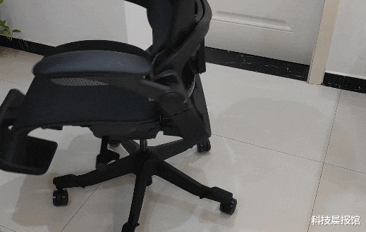 互联网家装|如何坐得舒服？网易严选星舰人体工学椅使用测评