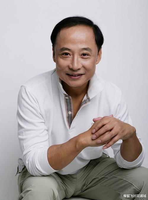 水浒传|他没头发一直在幕后工作，《水浒传》请他演主角，才开启演员生涯