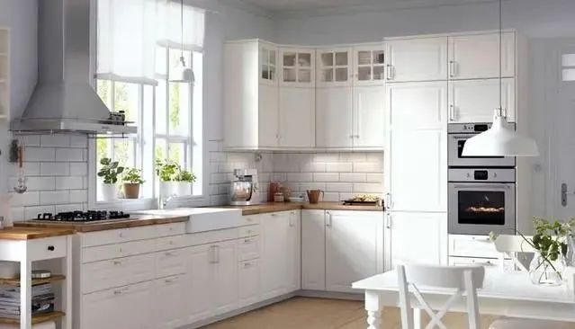 家中炉灶的4大禁忌，可得注意了，否则怎么死的都不知道！