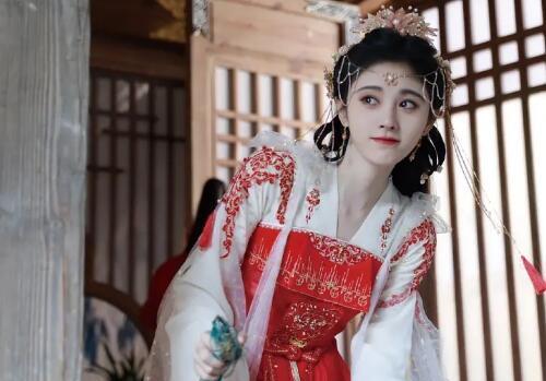 鞠婧祎|拍了嘉南传又拍安乐传，以第一名的成绩考入上戏舞蹈专业，真厉害