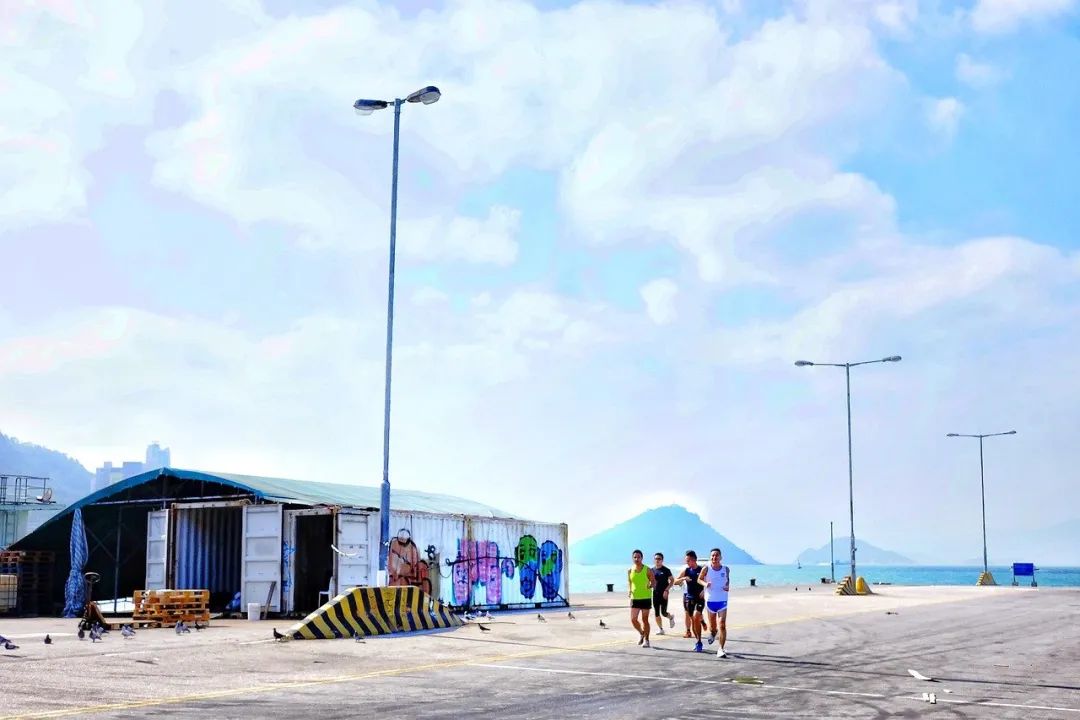 跑步|用慢跑代替“ 跑前热身 ”，到底行不行？