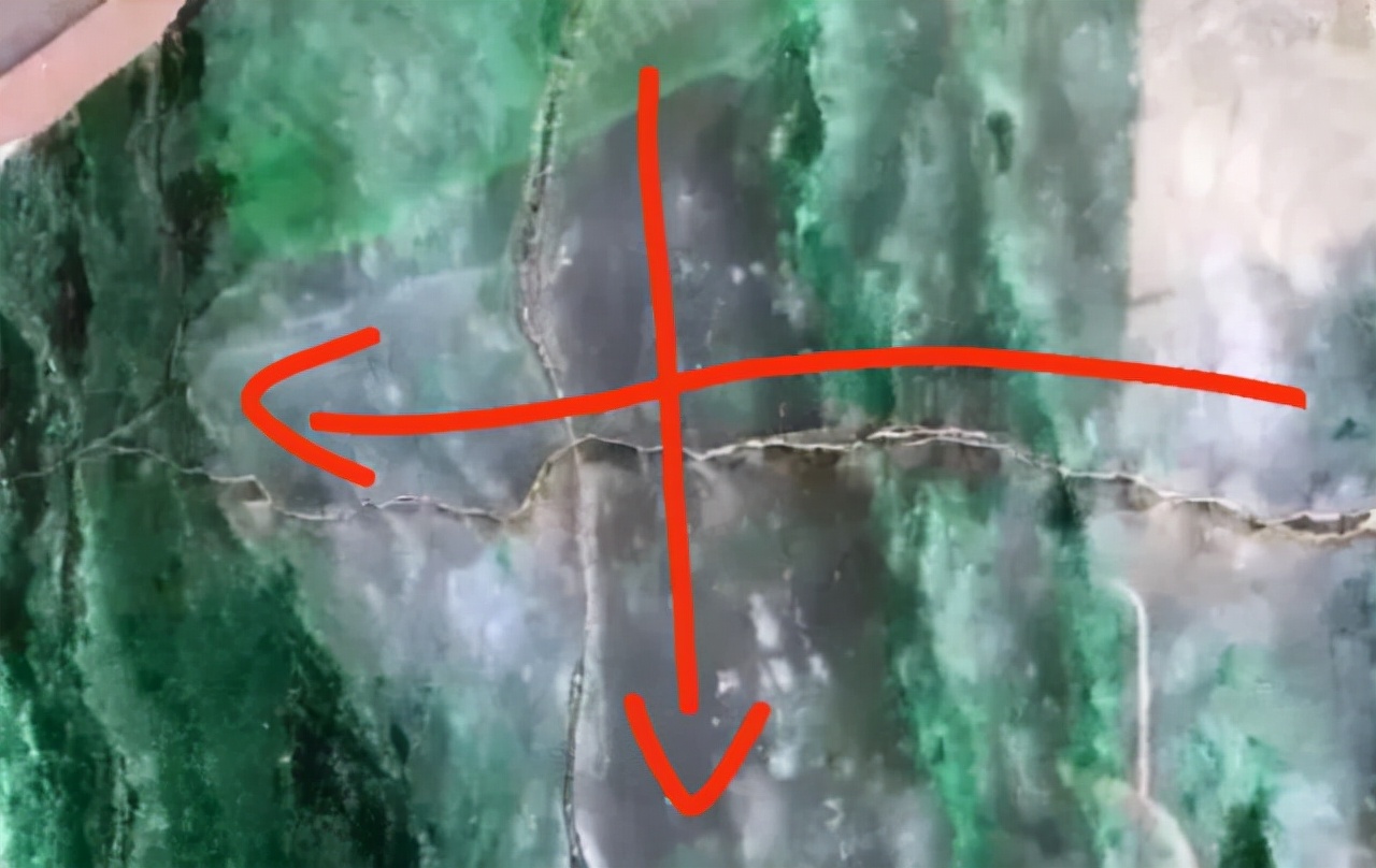 翡翠|十宝九有裂，但翡翠原石中这些“绺裂”不能碰