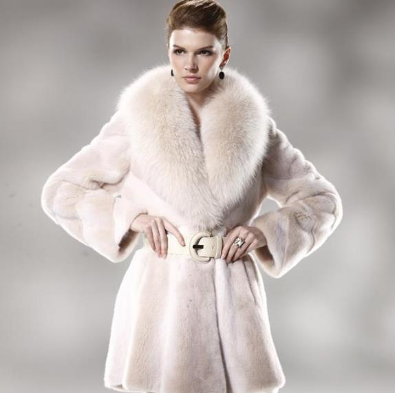 果莓妈咪说 曾经一件能卖出上万元，如今甩卖都没人要，为何民众不去买了