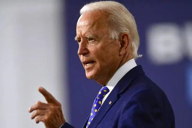 醒狮论事 上任才一个多月,拜登就不得民心了?