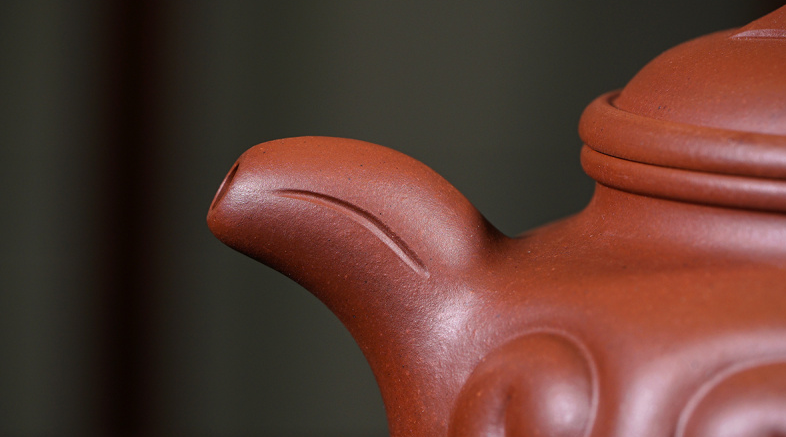 |紫先生—紫砂壶：玩壶赏壶的“三板斧”来了，收藏就对了