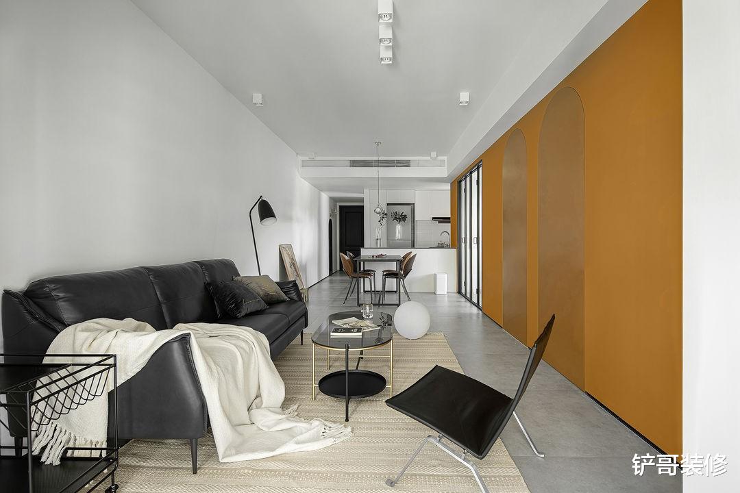 5平方米的浴室，也能拥有大浴缸，堪称小户型的设计模范