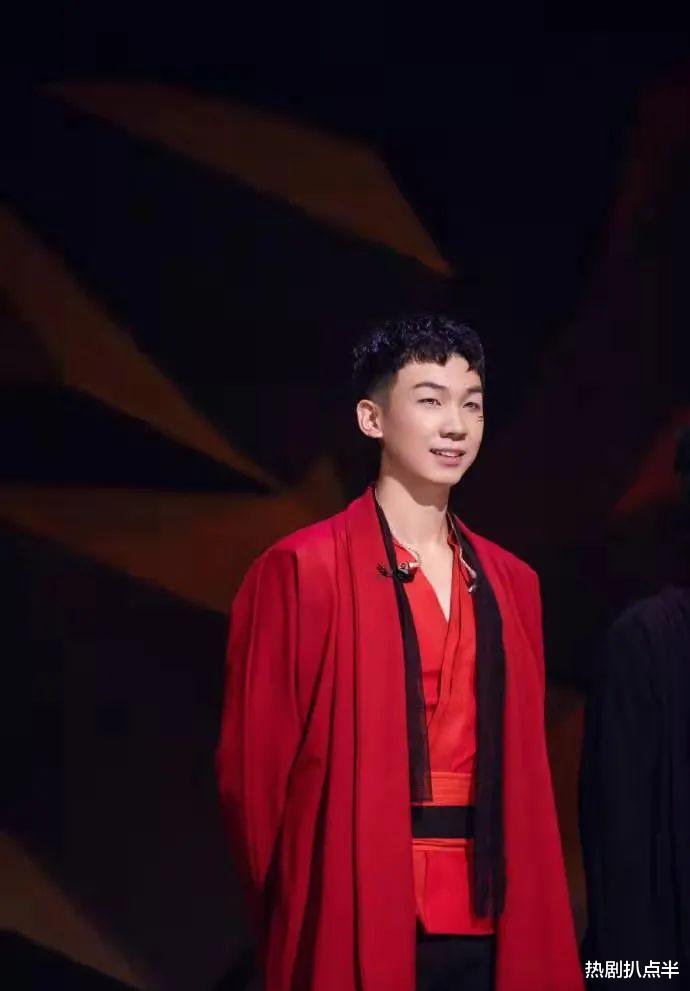 湖南卫视|湖南卫视4个亲儿子，有2个疯狂演男主，另一个成“综艺专业户”