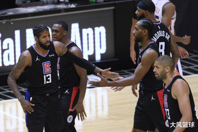 快船队|一场比赛暴露实力！三分8中2+在场输6分，一到关键时刻你就掉链子