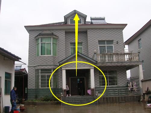 大门|家里大门口一旦犯了这几点忌讳，再富裕也越住越穷，有钱人都知道