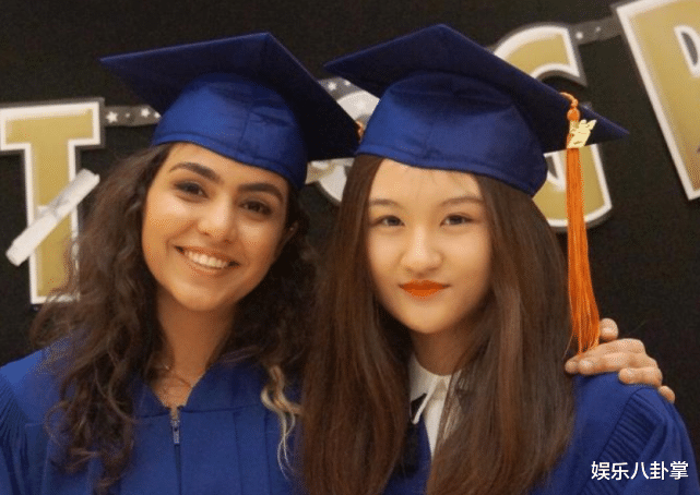 赵丽颖|6岁与成龙上春晚，14岁演赵丽颖徒弟被吐槽，20岁颜值逆袭变化大