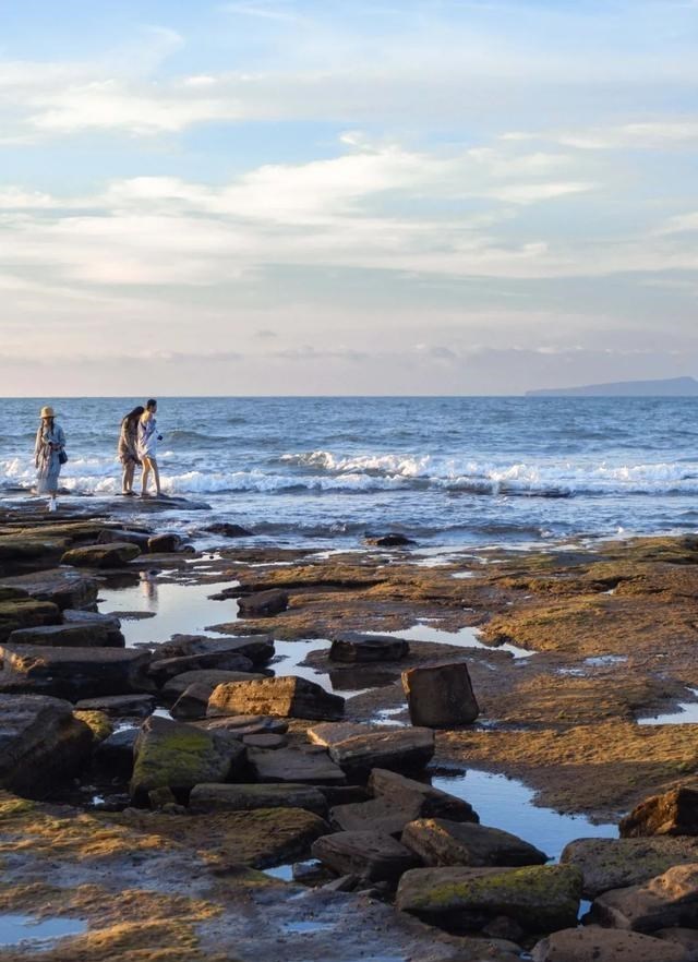 涠洲岛 8个国内人少景美的地方，这些都是6月应有的模样，每帧都美成屏保