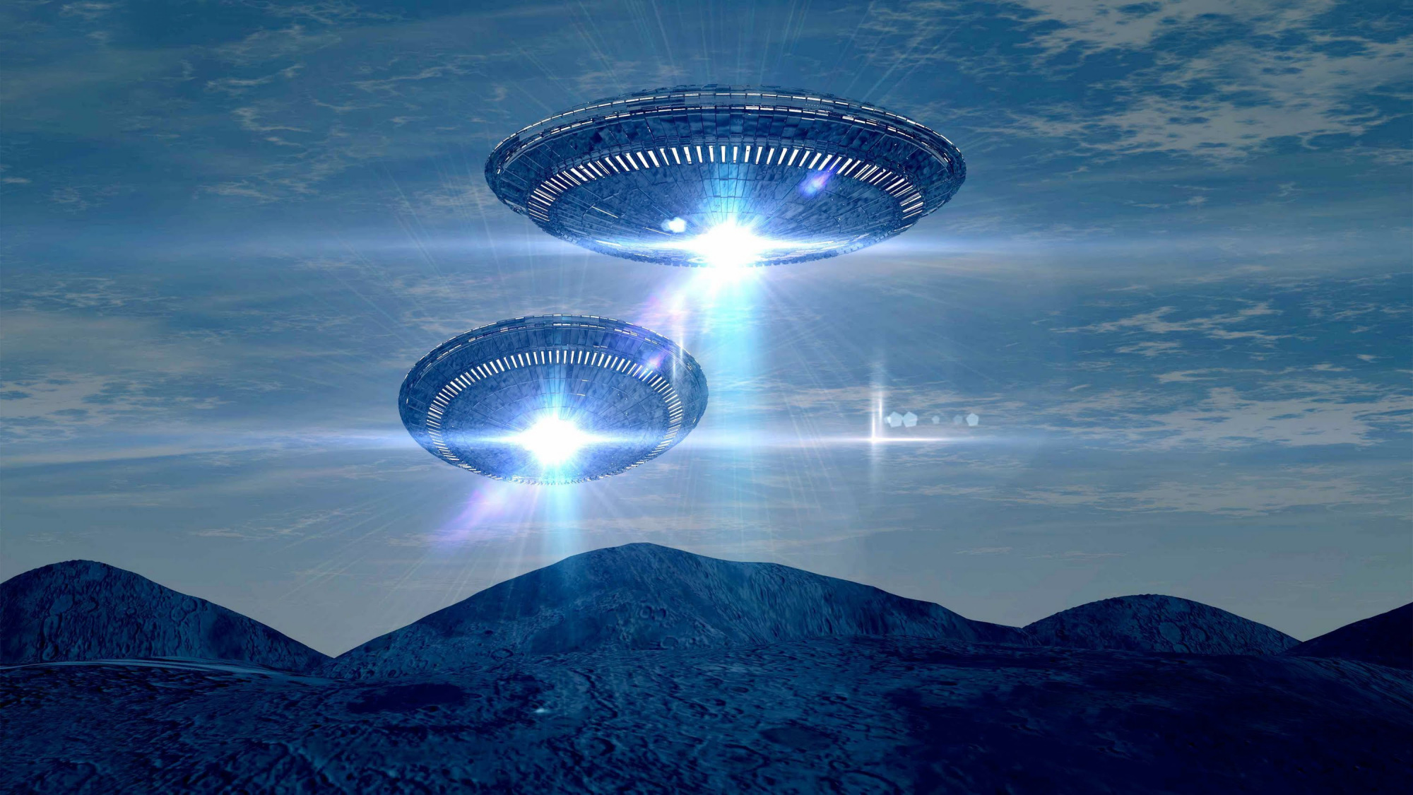 UFO ?韩国天空出现多个不明发光体，保持队形飞行，超高音速飞行后消失