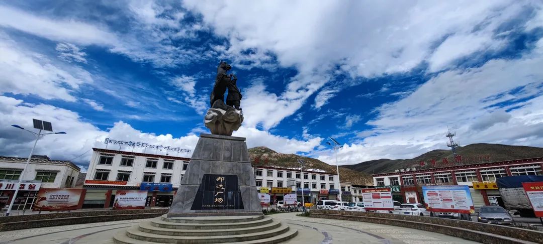 徒步|蘇蘇在路上：50天1928公里徒步318川藏南线，一个人但不孤单