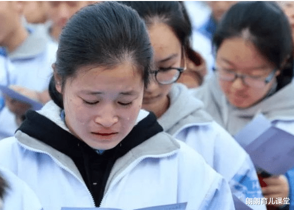 朗朗育儿课堂|女儿被北京大学录取，父母发文报喜，却被朋友圈的反应寒了心