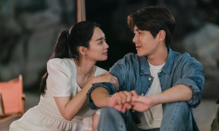 鱿鱼游戏|击败《鱿鱼游戏》《海岸村》仍被网友选为“2021年最佳韩剧”冠军