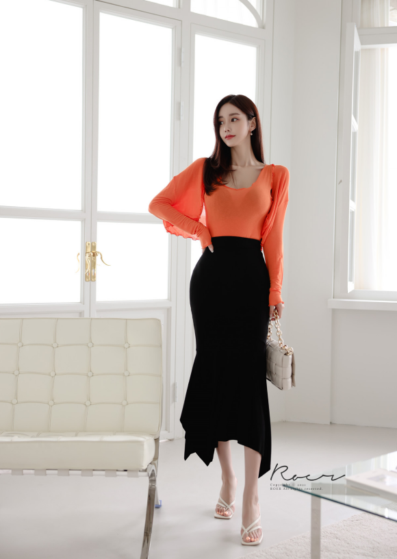 壹品穿搭|女神孙允珠高清时尚搭配：果橙香橘绚丽扇袖镂空鱼尾裙