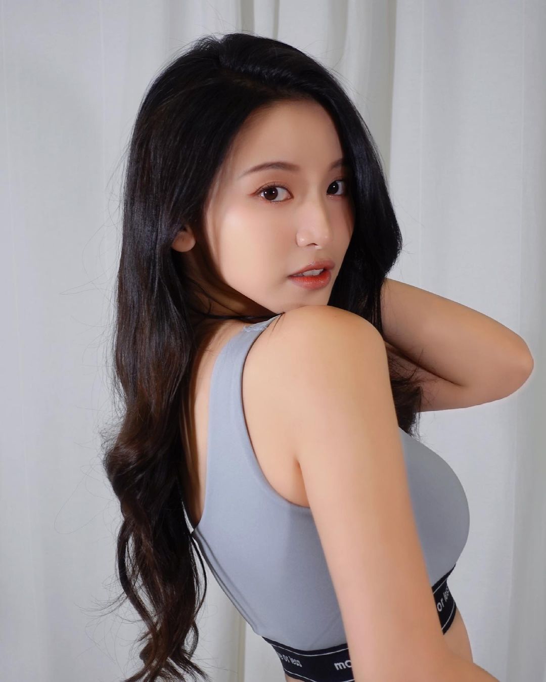 大学生|有大学生认为毕业就能月入过万，十年内能年入百万，这好笑吗？