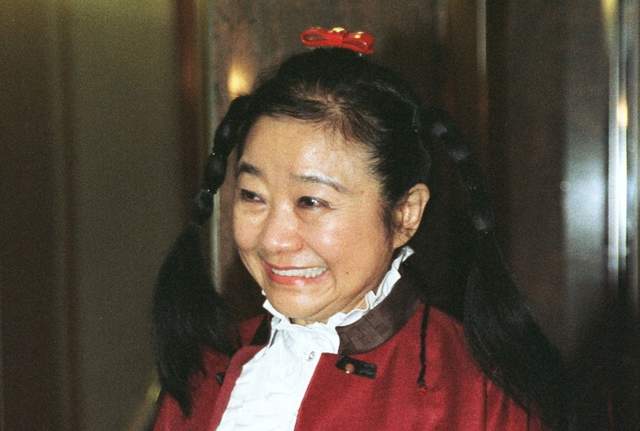 龚如心 香港最强软饭男提前出狱！骗走女首富32亿，又意图谋夺800亿遗产