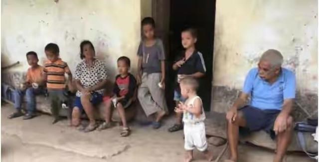 广西 广西第一猛男梁二:娶小30岁娇妻21年生15个孩子走红网络