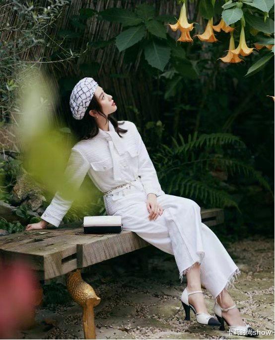 卡莉时尚show|刘诗诗真的好适合小香风，温婉恬静看着就舒服，怎么穿都有气质