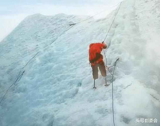 吴京|9.5分口碑炸裂，《战狼》后，吴京又抓到王炸，众多明星力赞