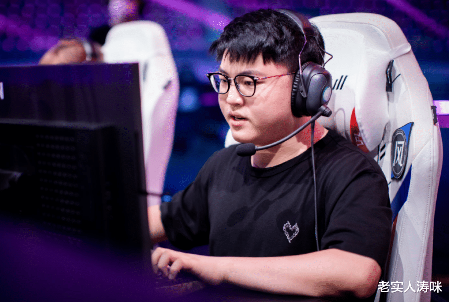 Uzi|“UZI来全吃了”!BLG伙食曝光,1顿15个菜,比EDG庆功宴还丰盛