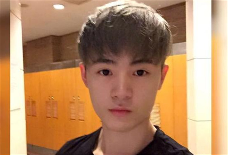 tes战队|LOL手游传奇杯：TES爆锤灵药战队，打野锐雯教做人，拳头又要削了