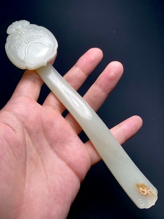 和田玉籽料|清 和田玉籽料 白玉 福庆万寿纹 如意