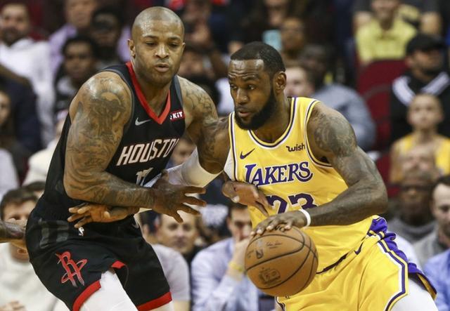 湖人队|4换1！湖人火箭或交易！詹姆斯迎锋线帮手，休斯顿得重建资产