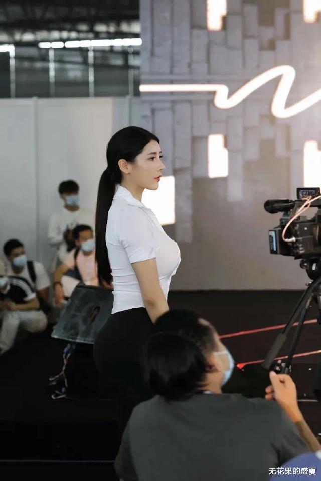 95后|95后美女刘太阳，玲珑身材令人羡慕不已，或是坚持运动成就了她