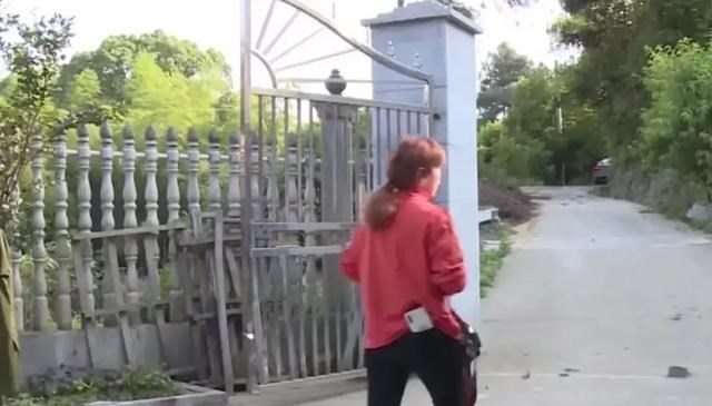 31岁女子,结婚7年,却跟丈夫分居5年,被母亲发现与别的男子同居