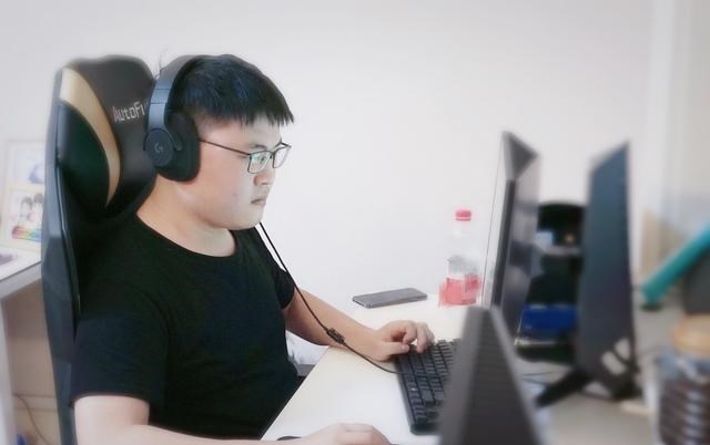 若珍|Uzi复出事件再反转，透露要去中单强的队伍，并不只是BLG