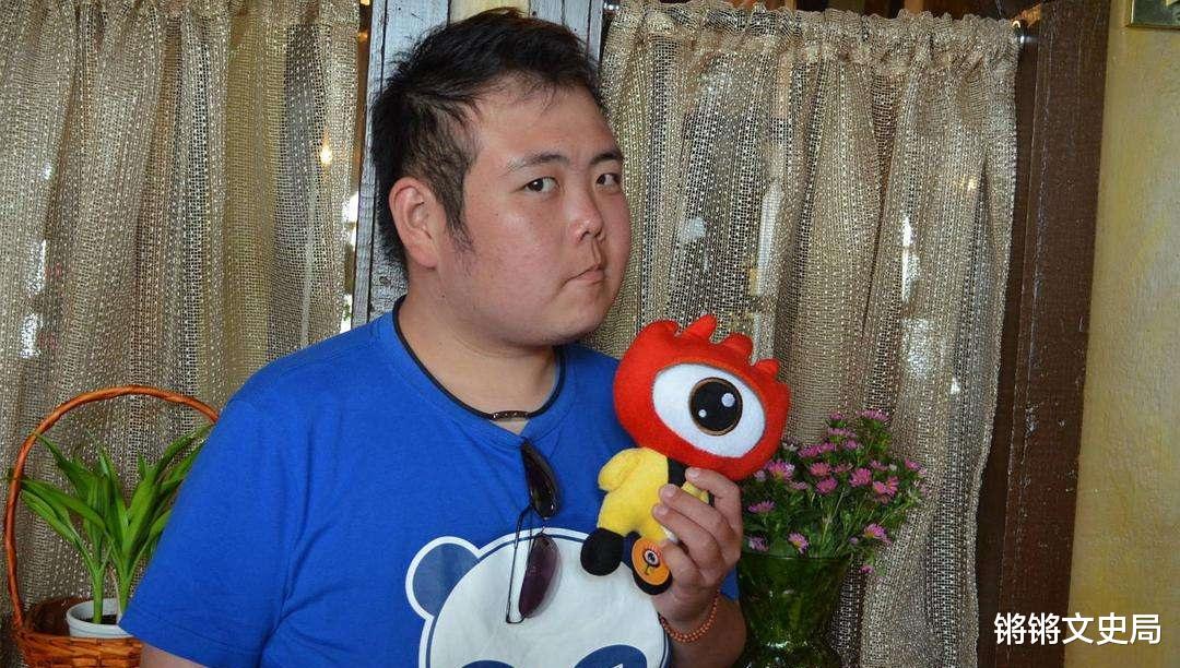 娱乐圈|2003年因表情火爆全网的小胖，闯荡娱乐圈近10年，现退圈当老板