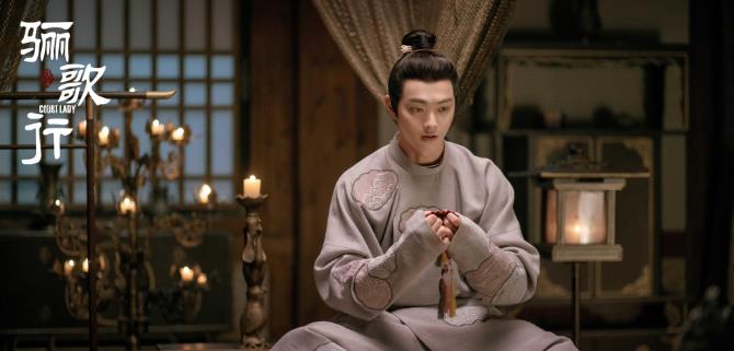 电视剧|电视剧演员大洗牌，赵丽颖惨遭滑铁卢，肖战仅第四，榜首备受质疑