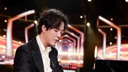 景甜|最有魅力的6位“披荆哥哥”，张琪燃炸全场，李承铉让耳朵怀孕