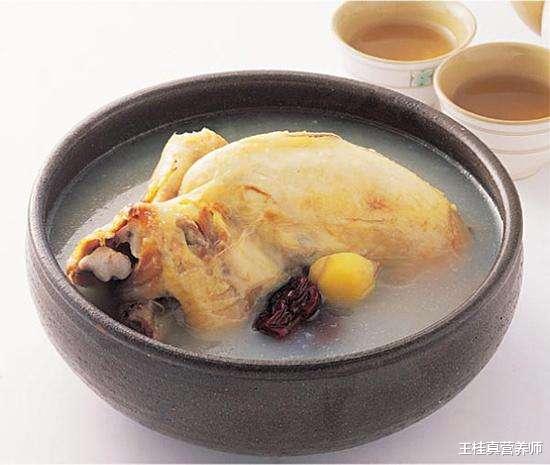 痛风|痛风的“祸首”被楸出,啤酒只是其一,还有4类食物是“凶手”