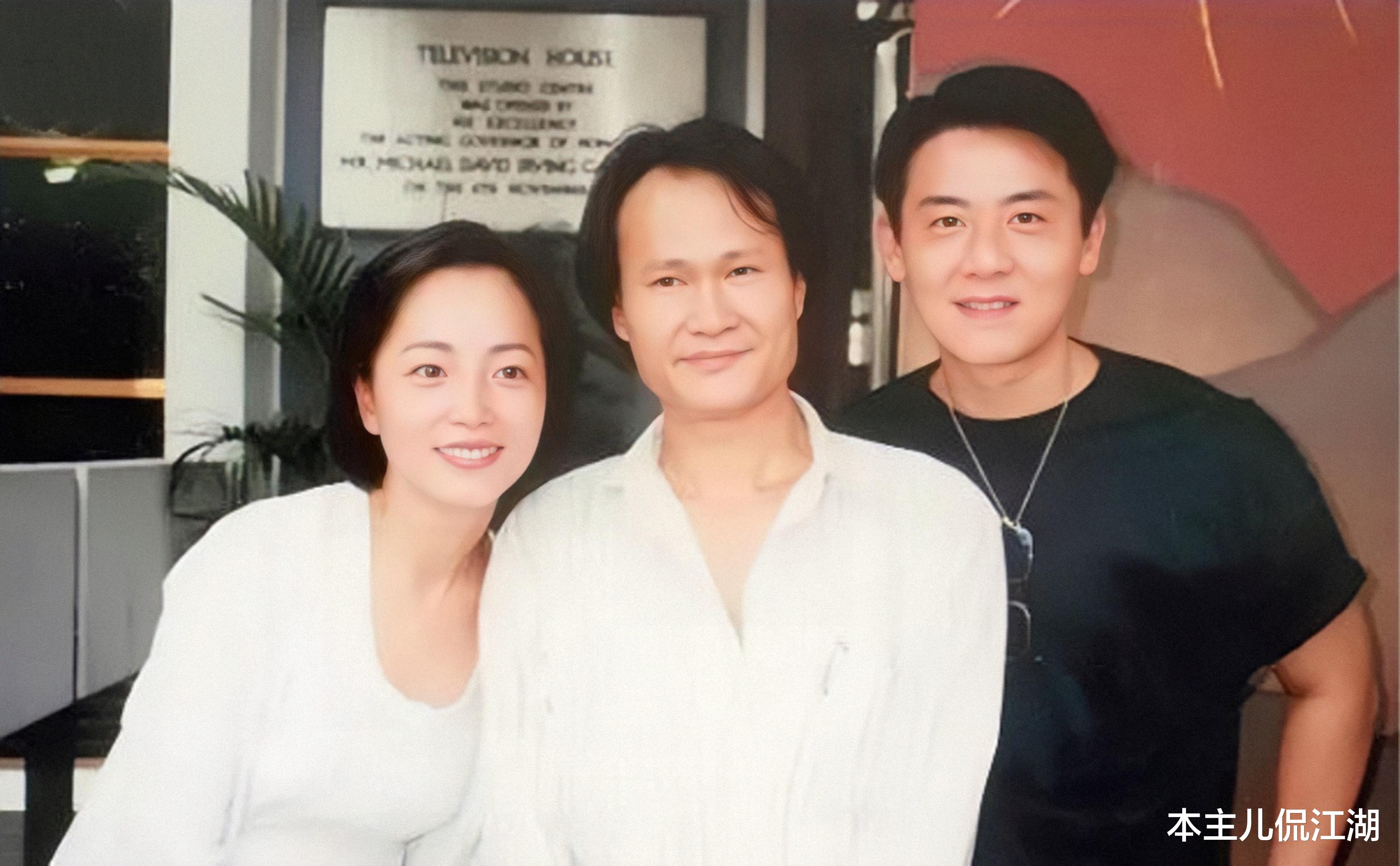 洪金宝|33年前，林正英在酒吧闹事，洪金宝出面打架惨败，嘴角留下伤疤