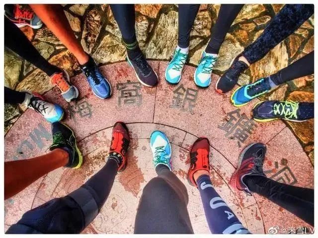 周润发|66岁周润发跑步被偶遇:状态超好,岁月也挡不住自律的人