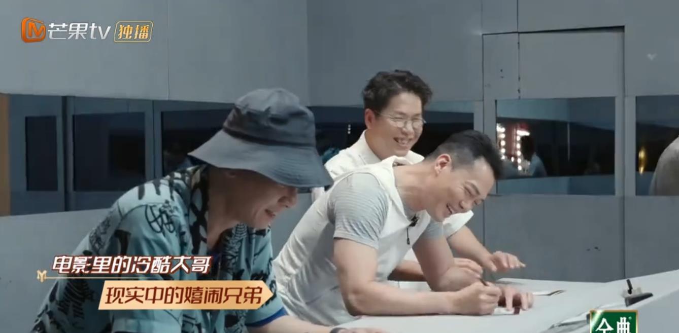 育妈计|《披荆斩棘的哥哥》李承铉燃炸全场，黑豹张琪圈粉无数，再次翻红