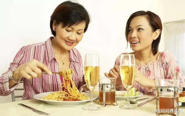 小雪妈妈育儿经|产后婆婆有这4个表现，说明拿你当“亲闺女”了，以后好好孝顺她