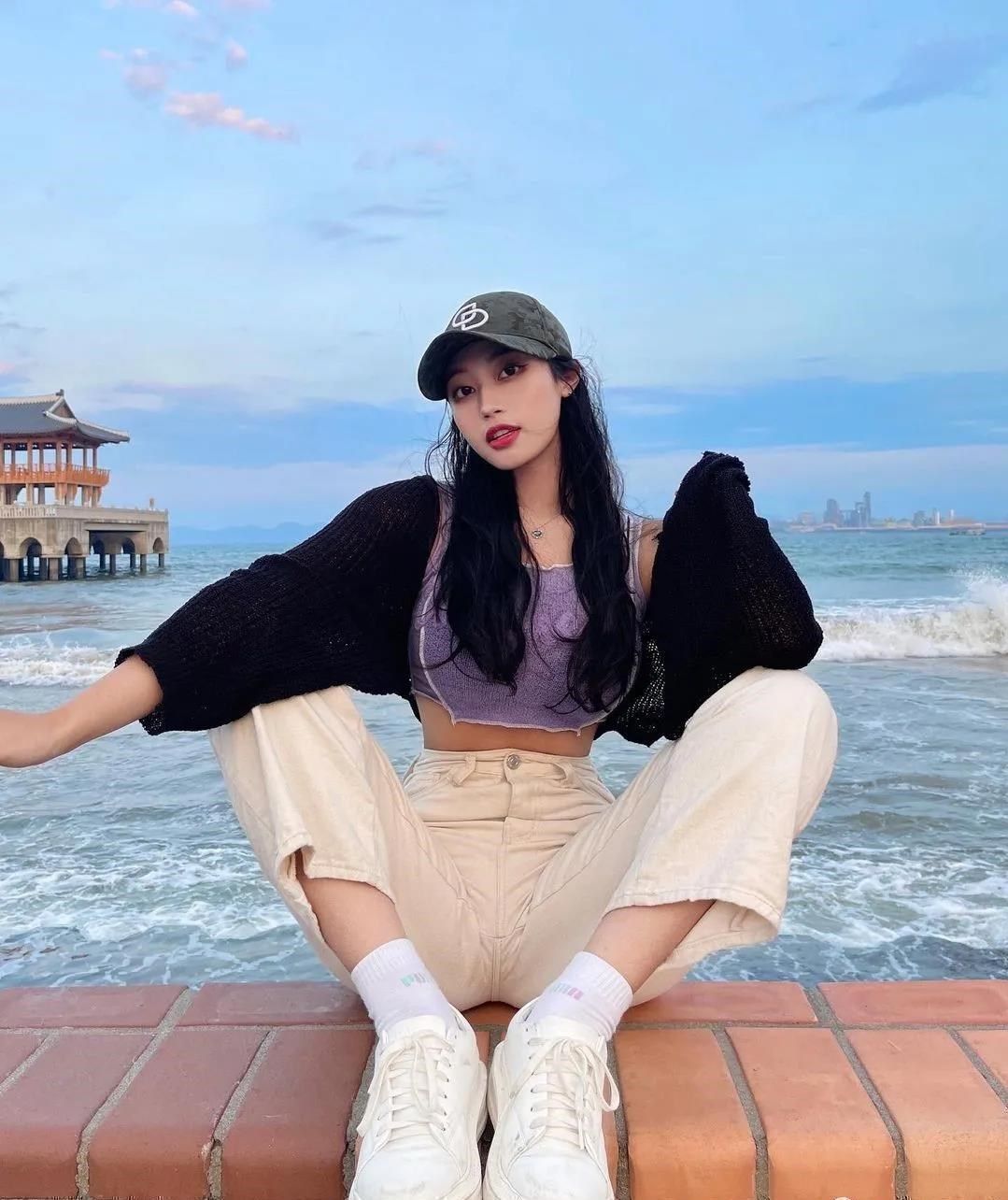 女主播|95后的韩国百变女主播 yesul