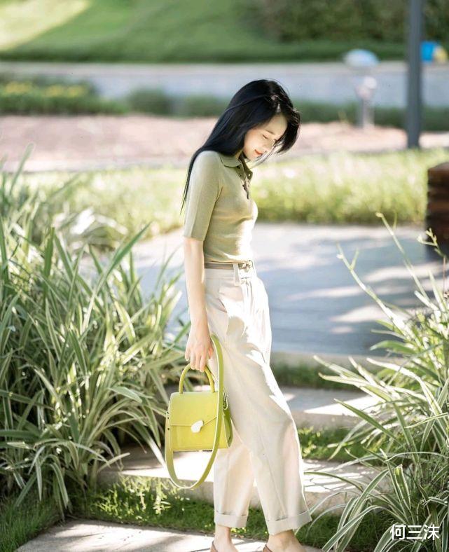 何三沫|干干净净的穿搭确实很不错,不仅清新优雅,还很减龄