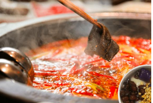 胃癌|29岁男子确诊胃癌晚期，医生：或与3食物息息相关，趁早戒