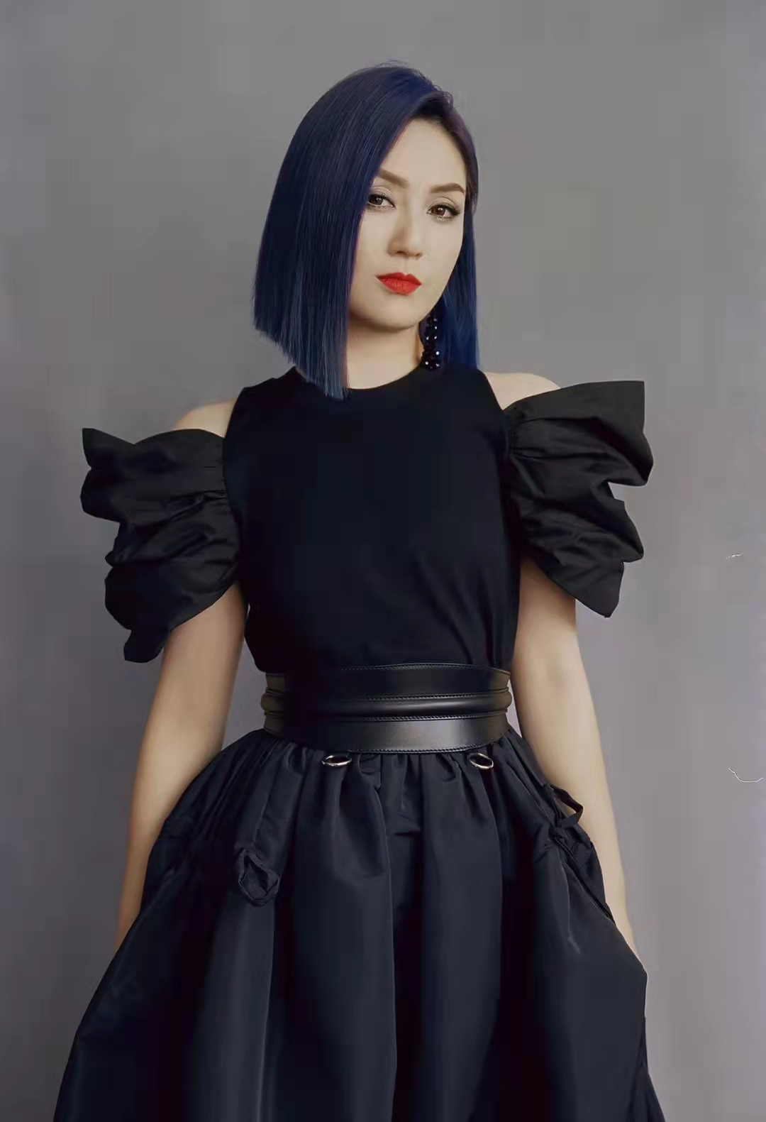 杨千嬅|从护士到天后，错过歌神，怒甩太子爷，她的故事比你想象得更精彩