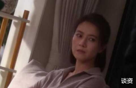 高圆圆|42岁高圆圆产后复出拍戏，法令纹显老态，减肥过度脸上胶原蛋白全无