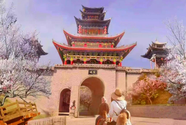 古镇 甘肃未开先火的“人造景区”，耗资3亿元，有望比肩嘉峪关
